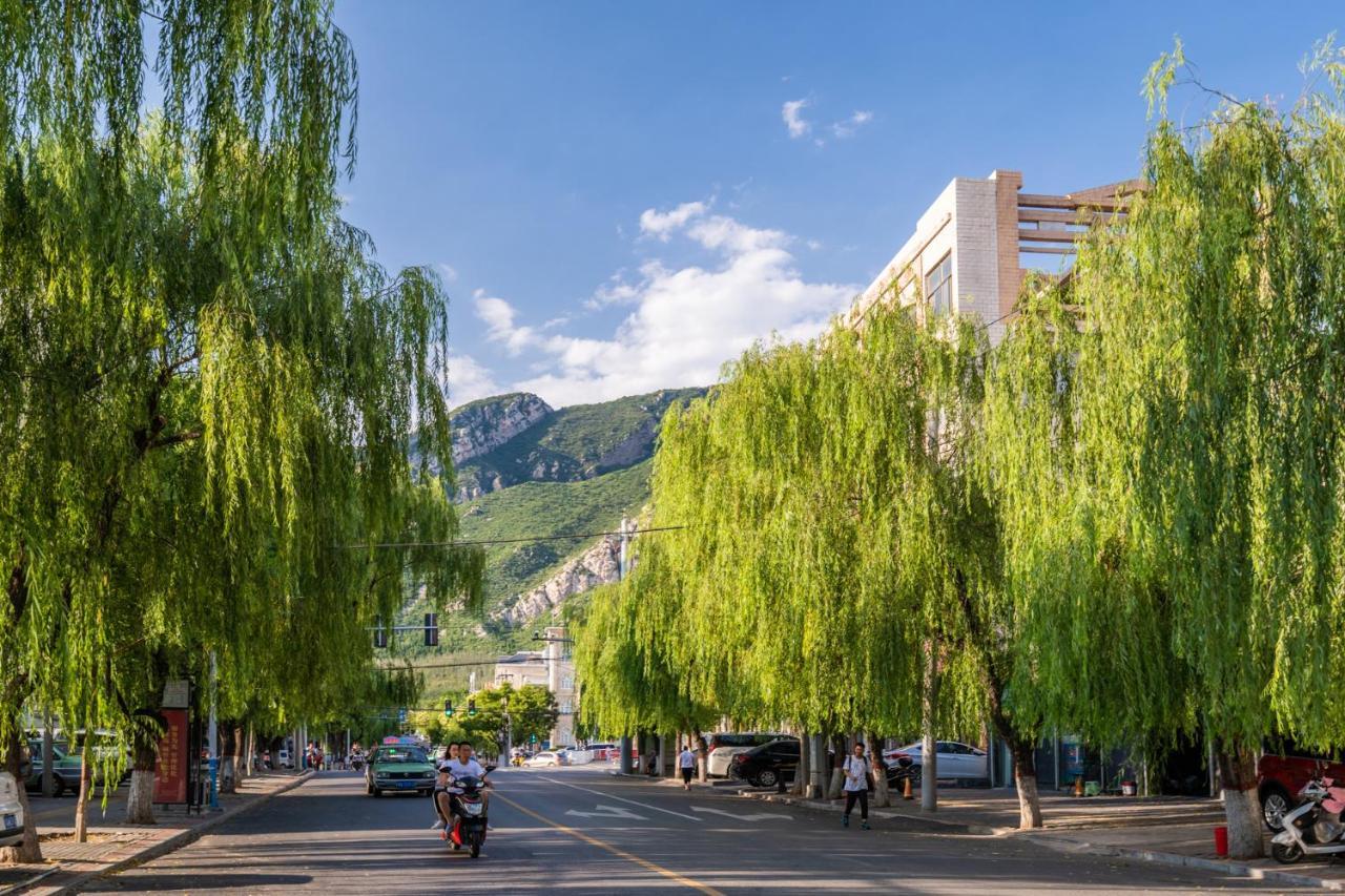 Готель Zhengzhou Dengfeng-Shaolin Temple- Екстер'єр фото